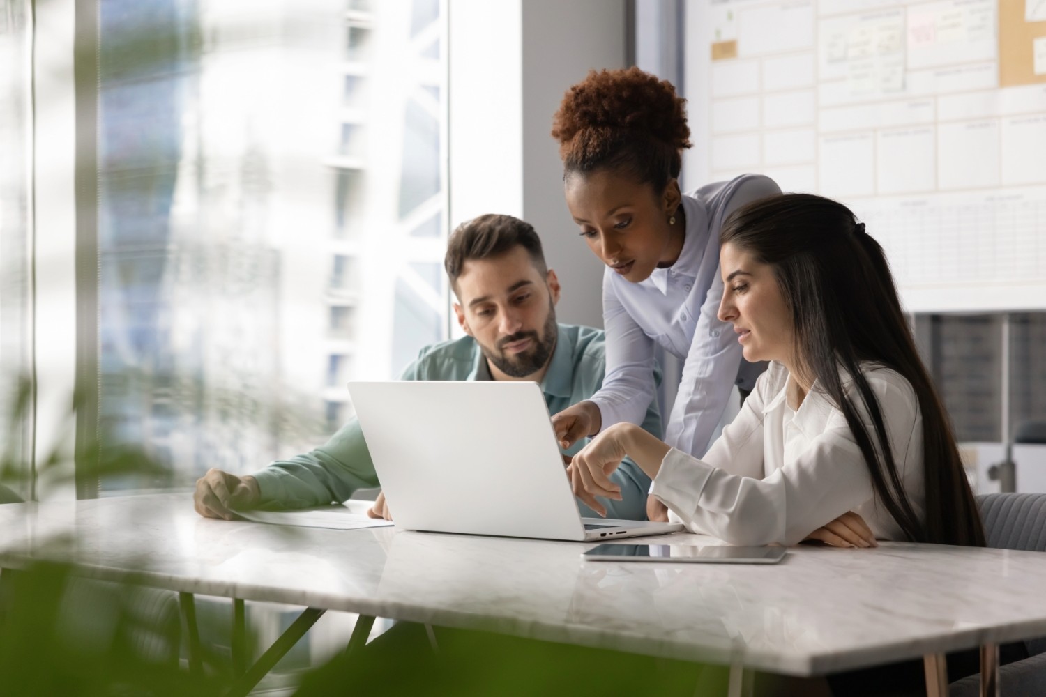 Balancing personalisation and privacy for family enterprises