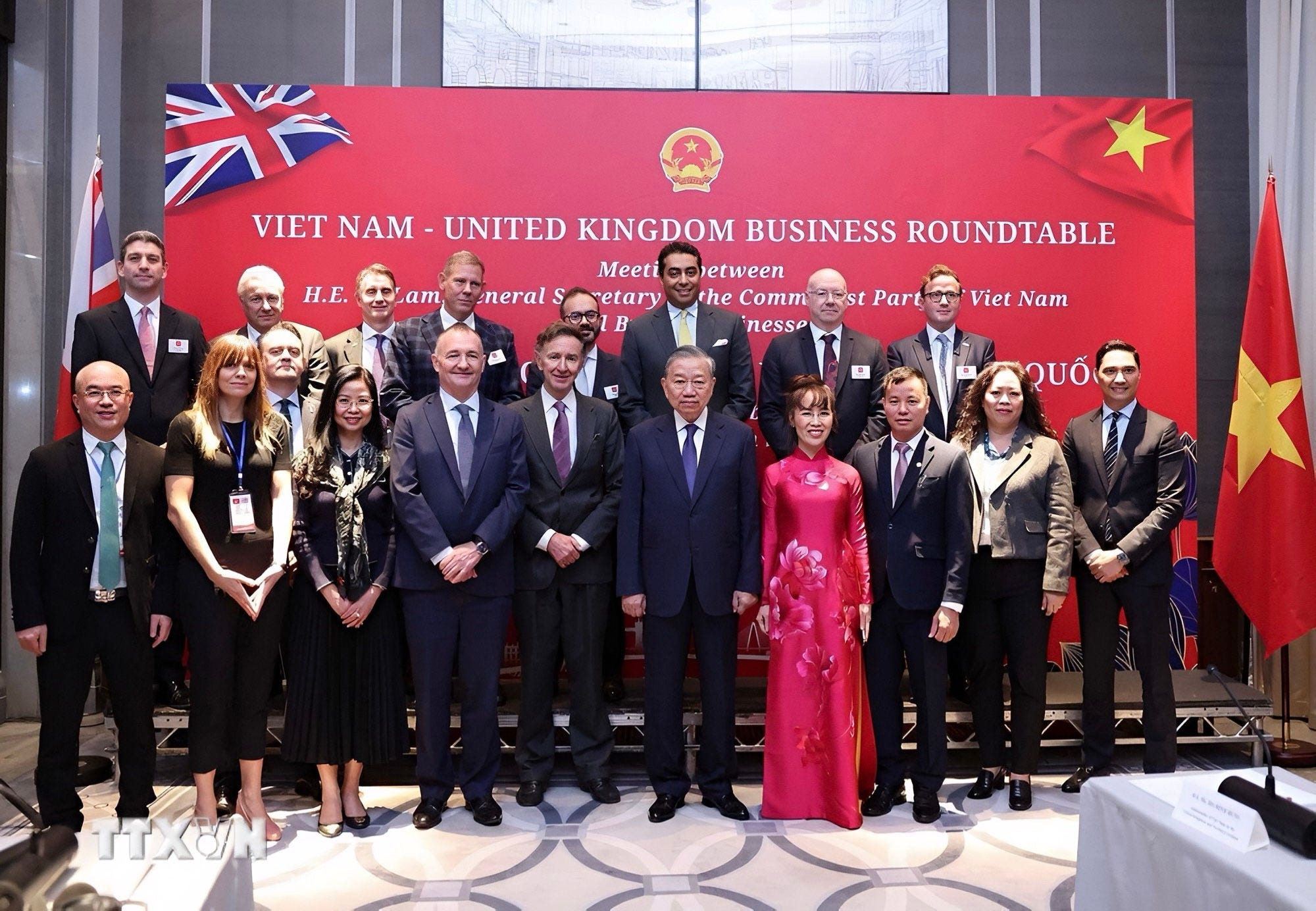 vietnam and uk business roundtable