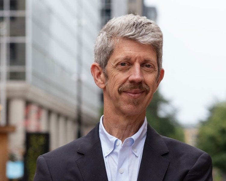 Rob Carrick headshot square crop