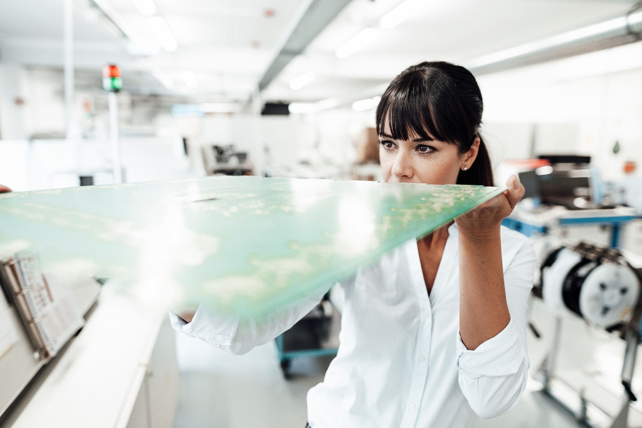 Oberhausen, NRW, Deutschland, m31, w42, Business, Labor, Wissenschaft, Untersuchung, Digital, Chip-Herstellung