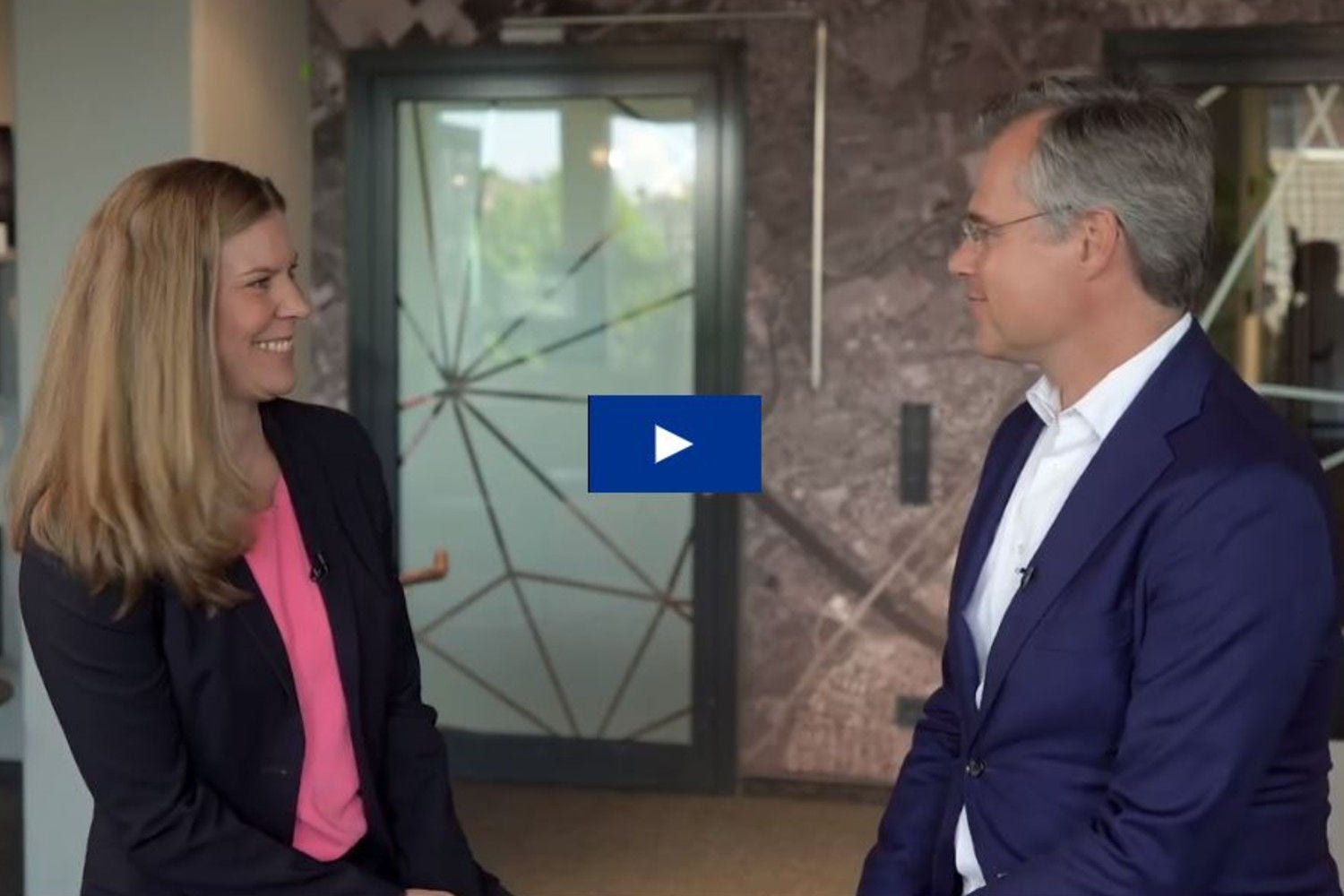 Thumbnail Video - Sustainable Finance & ESG