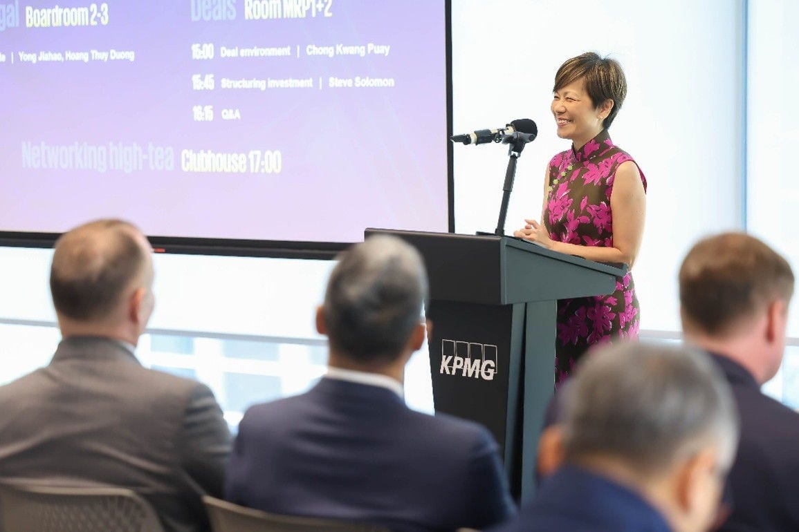 Lee Sze Yeng speaking at the briefing