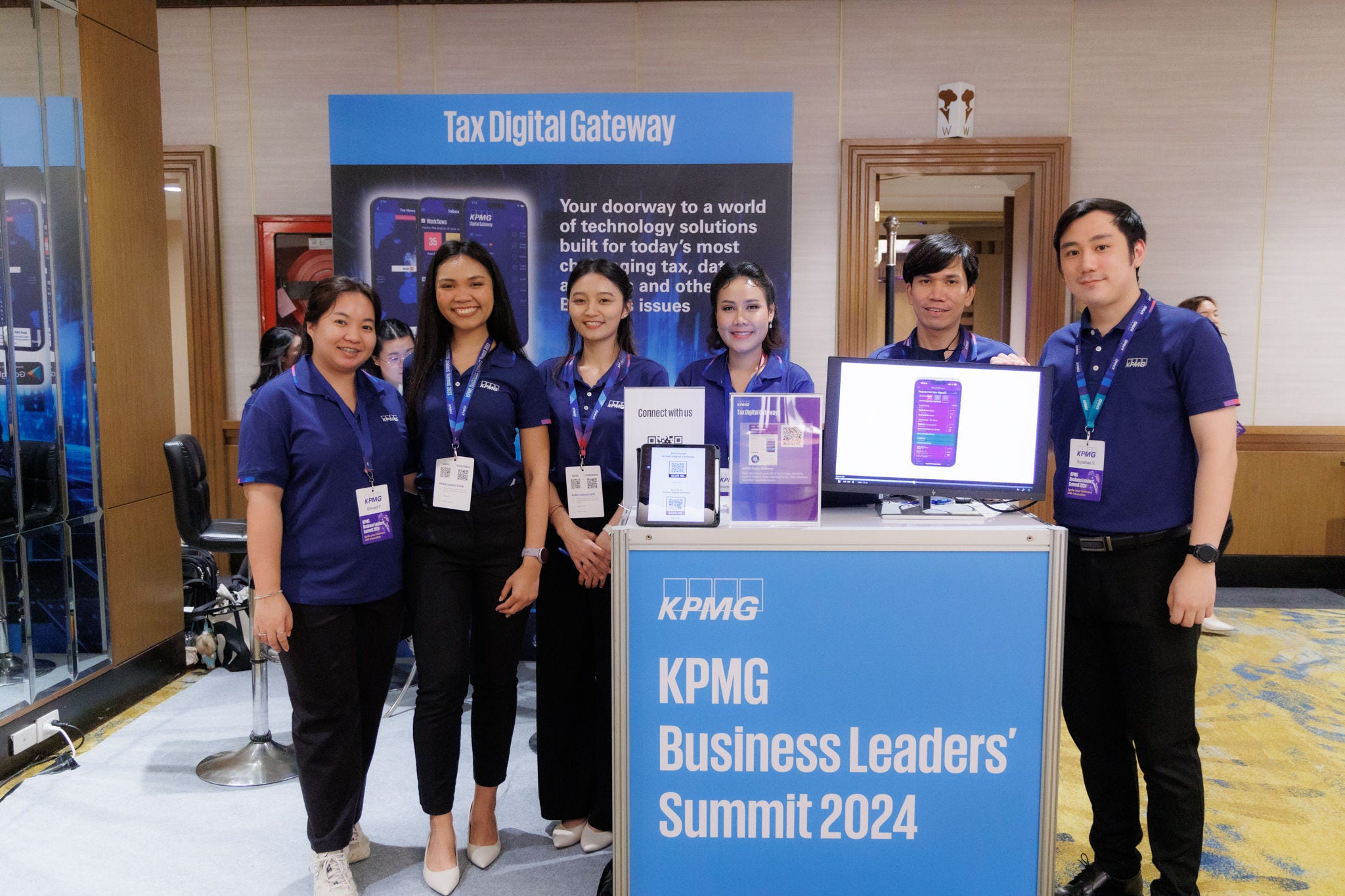 KPMG Tax specialists at the Tax Digital Gateway booth