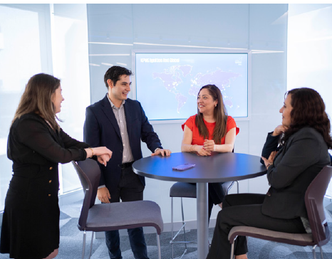 Nuestro compromiso con la calidad se refleja en la implementación del programa Client Care, a través del cual realizamos 418 evaluaciones dirigidas a un porcentaje representativo y estratégico de nuestra base de clientes.