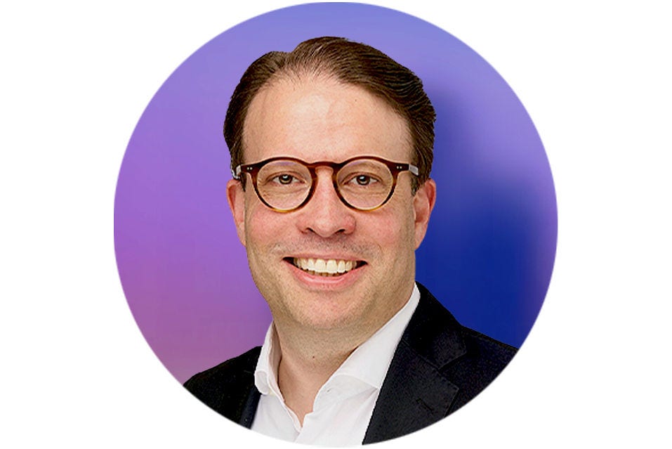Dr. Alexander Ebering