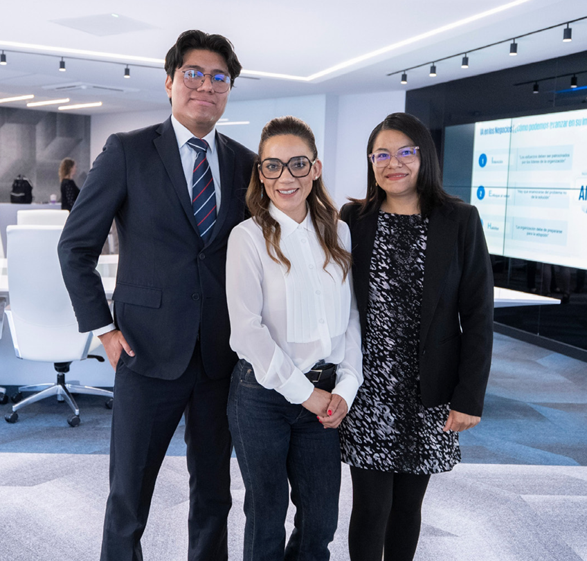 En nuestro Impact Plan. Actualización 2026,  transparentamos el compromiso de KPMG México  para generar un impacto positivo y sostenible en  las personas con las que interactuamos
