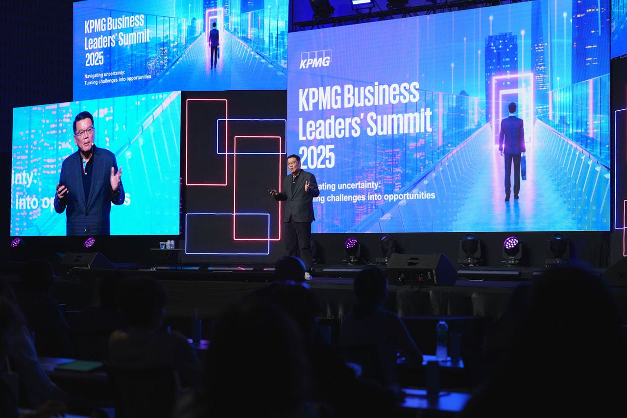 Charoen Phosamritlert, Chief Executive Officer - KPMG in Thailand, Myanmar and Laos, on stage