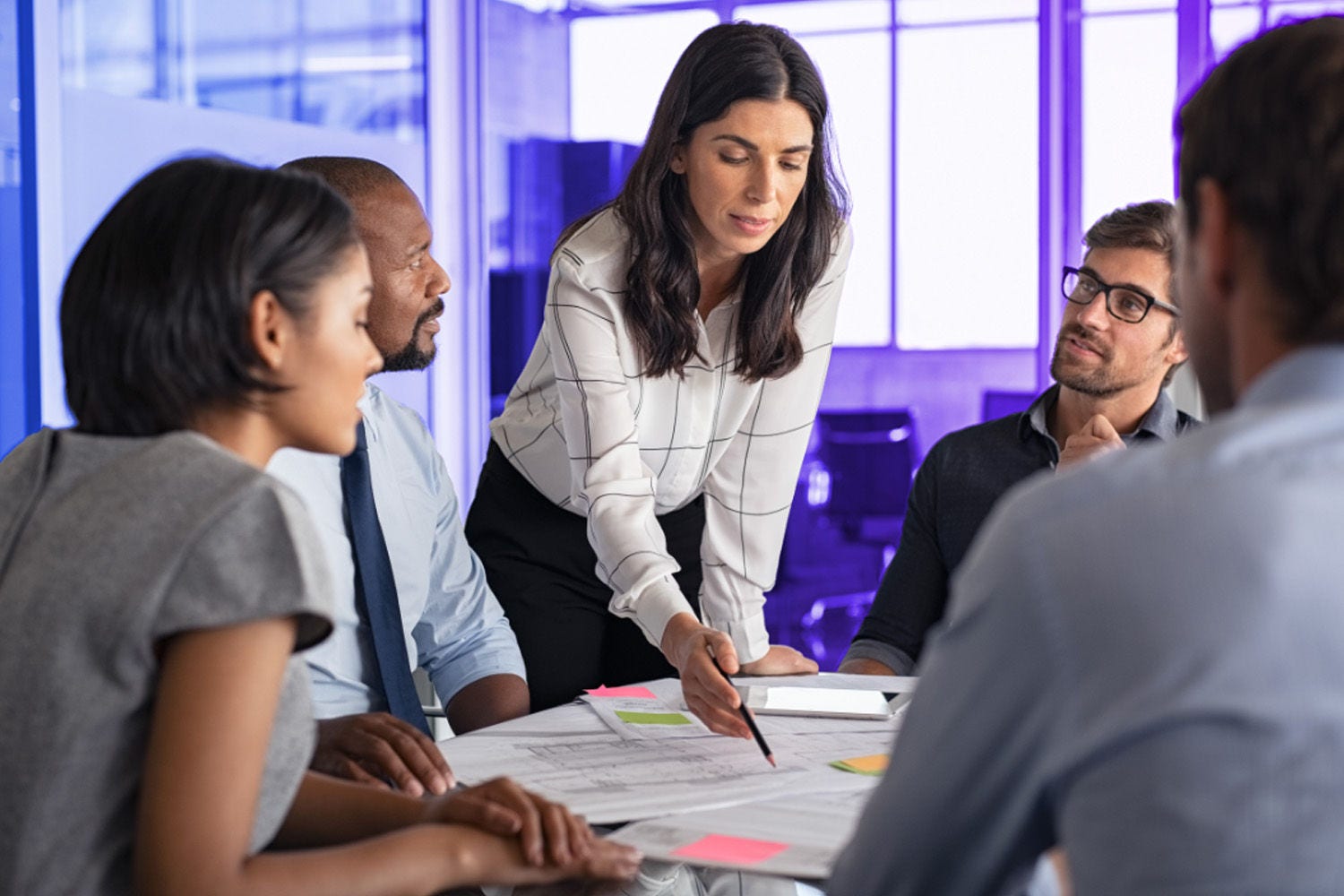 Pessoas em um escritório