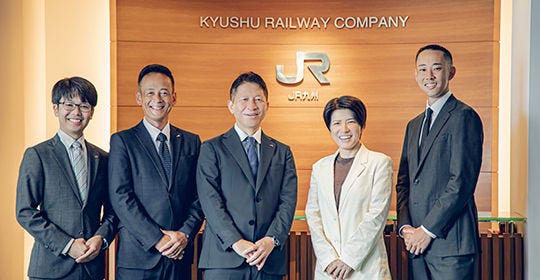 Japanese alt text: 全員