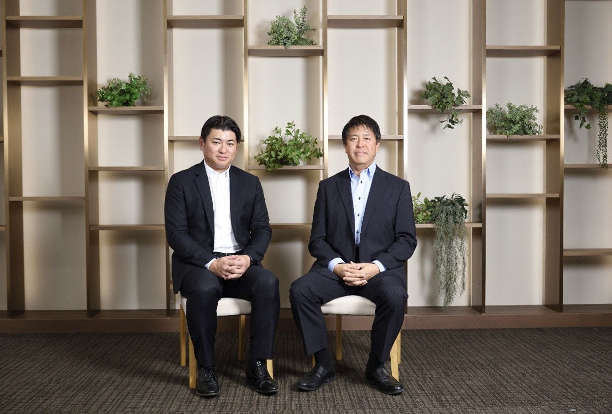 （左）KPMG税理士法人 小出 一成 （右）株式会社リクルートホールディングス 安妻 貴裕氏