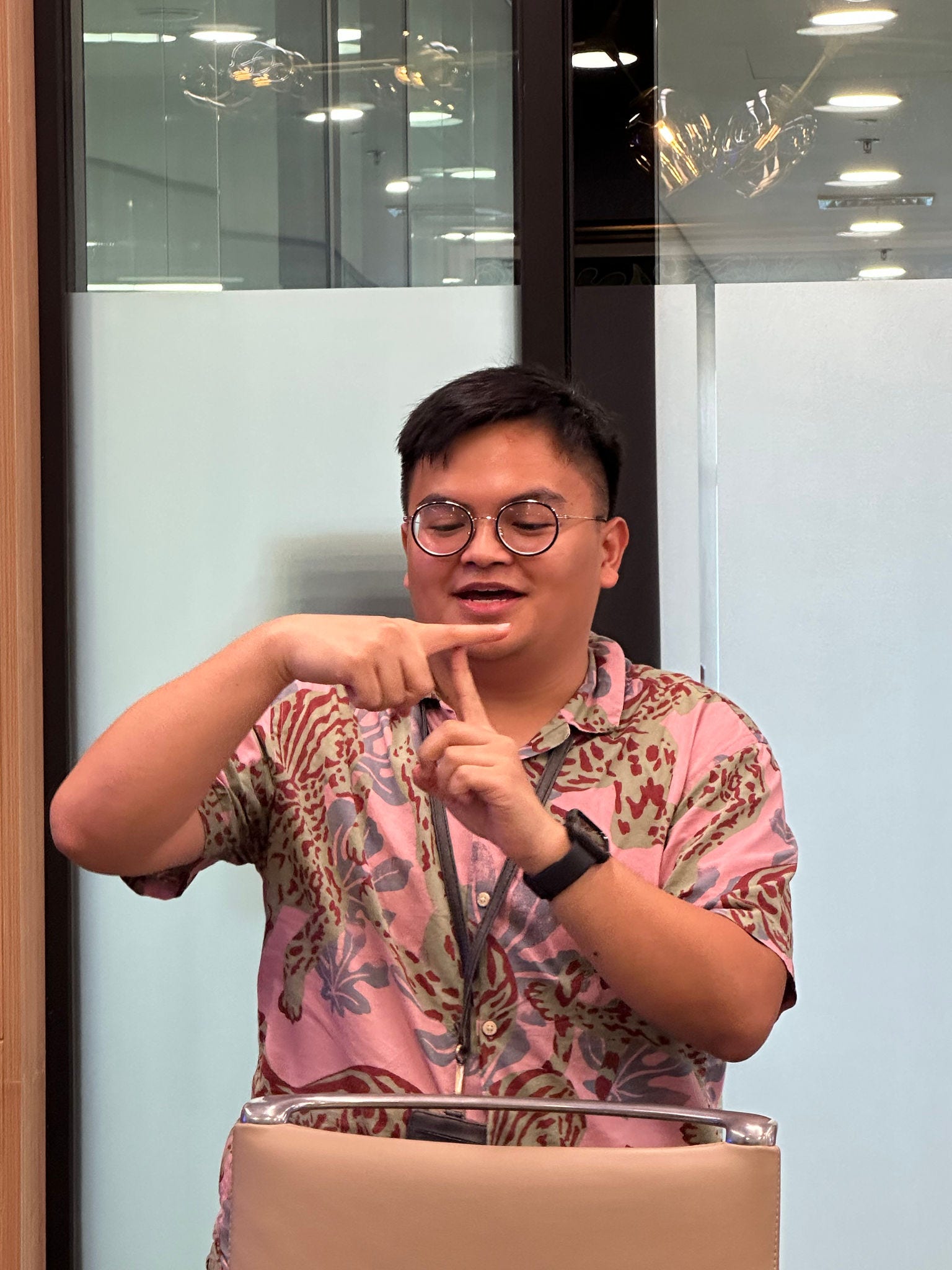 Sign language sips 4