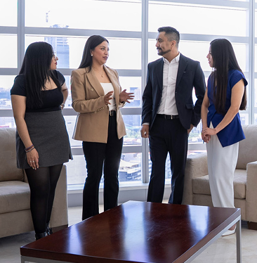 Grupo de personas reunidas en el KPMG Ignition México