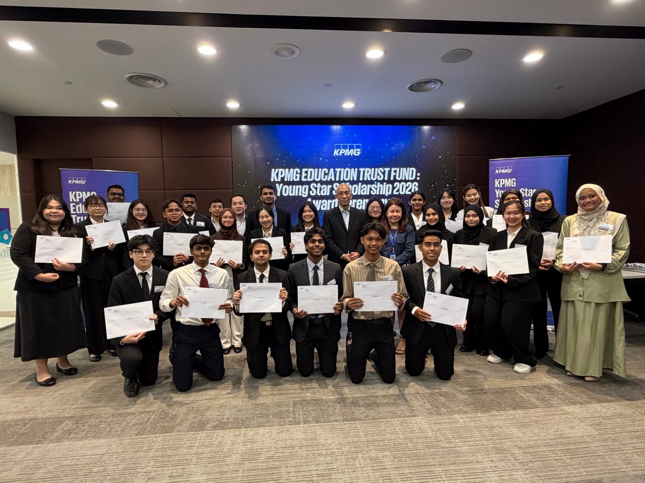 young-star-scholars